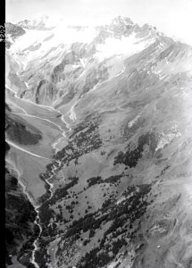 ETH-BIB-Sardonaalp, Piz Sardona aus 2300 m-Inlandflüge-LBS MH01-003505