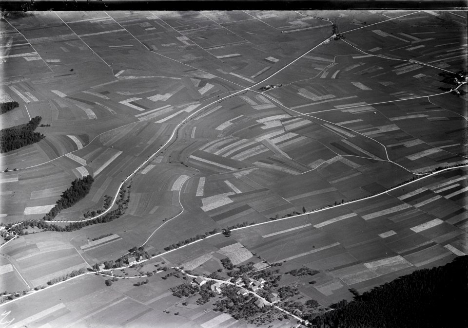 ETH-BIB-Saules, Val de Ruz v. S. aus 1500 m-Inlandflüge-LBS MH01-005288