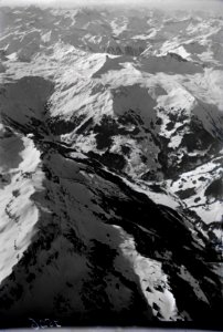ETH-BIB-Schilstal, Spitzmeilen, Tödi, Klausenpass v. N. O. aus 3600 m-Inlandflüge-LBS MH01-001526