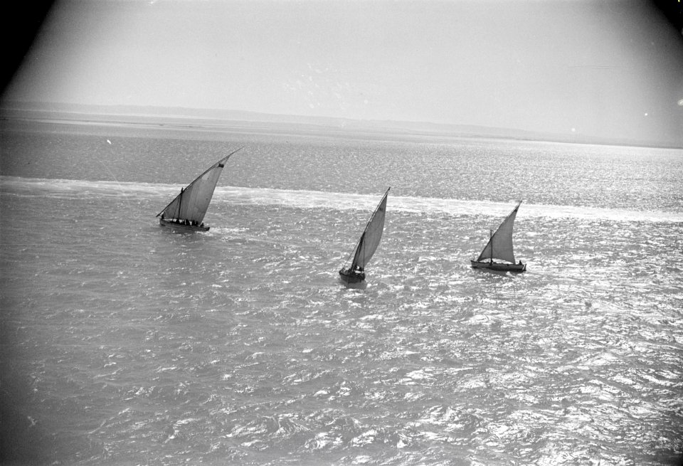 ETH-BIB-Schiffe auf Meer-Abessinienflug 1934-LBS MH02-22-0840