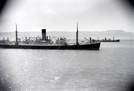 ETH-BIB-Schiffe auf Mittelmeer vor Küste Ägyptens-Abessinienflug 1934-LBS MH02-22-0858
