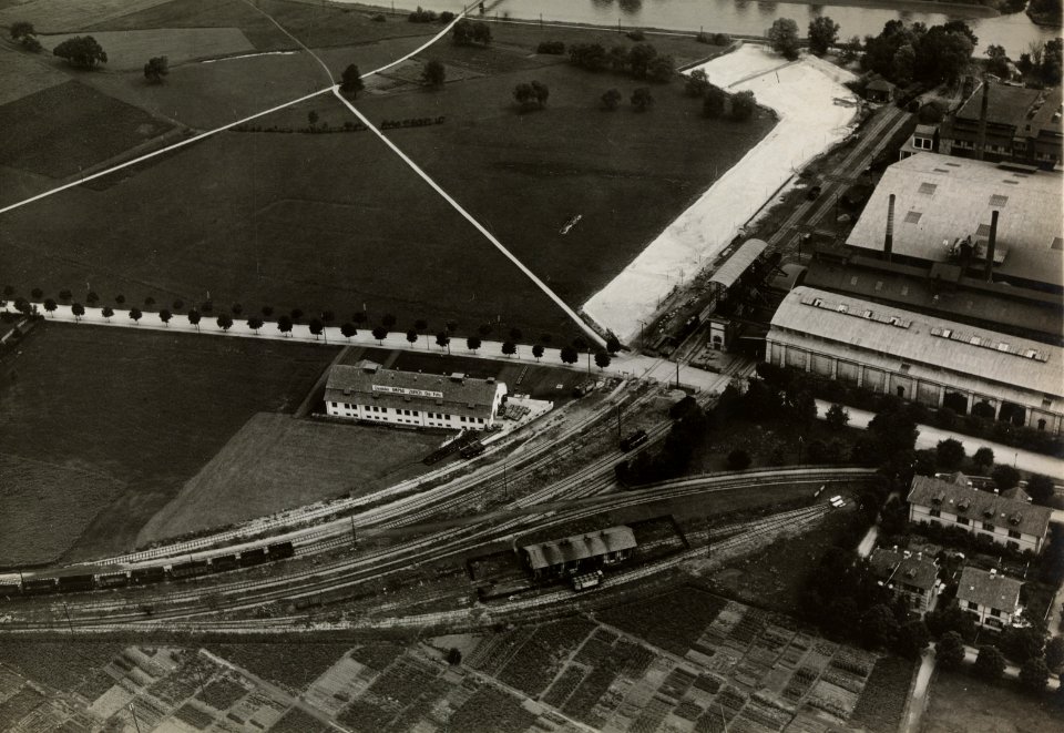 ETH-BIB-Schlieren, Lagerhalle der Firma IMPAG, Chemie-Import AG-Inlandflüge-LBS MH03-1375