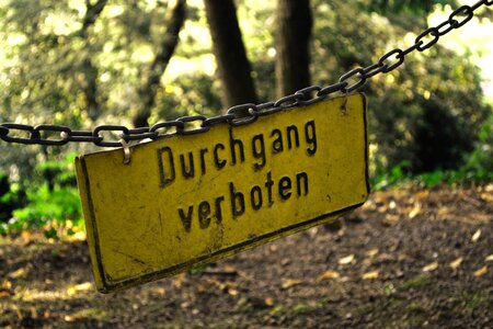 Ban passage prohibited