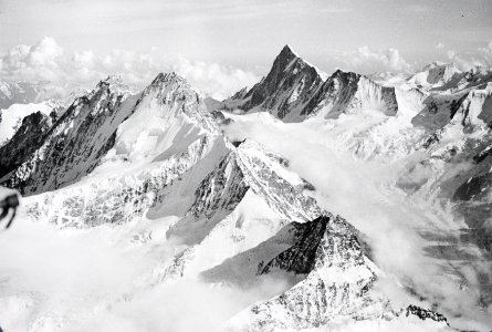 ETH-BIB-Schreckhorn, Finsteraarhorn-Inlandflüge-LBS MH05-12-22