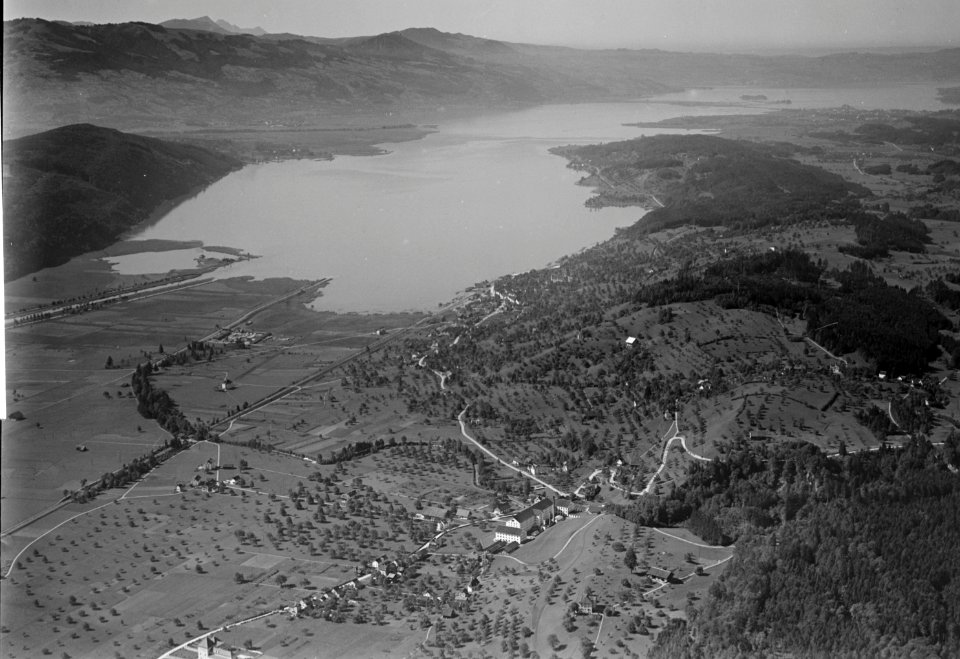ETH-BIB-Schmerikon, Obersee v. O. aus 300 m-Inlandflüge-LBS MH01-005461