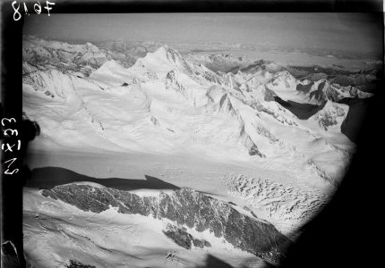 ETH-BIB-Schreckhorn, Finsteraarhorn, Aletschhorn-Inlandflüge-LBS MH01-007618