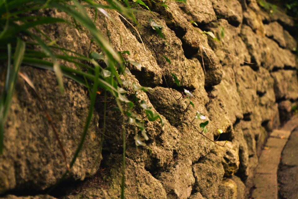 Background stone wall structure
