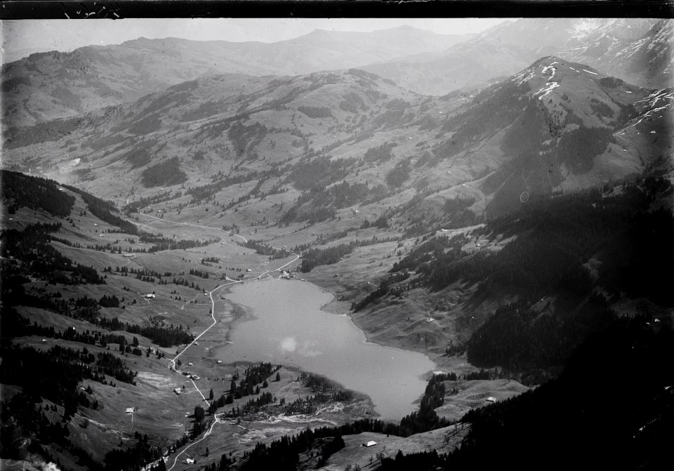 ETH-BIB-Schwarzsee, Hohberg, Ättenberg, Pfyffe v. S. aus 2000 m-Inlandflüge-LBS MH01-004561