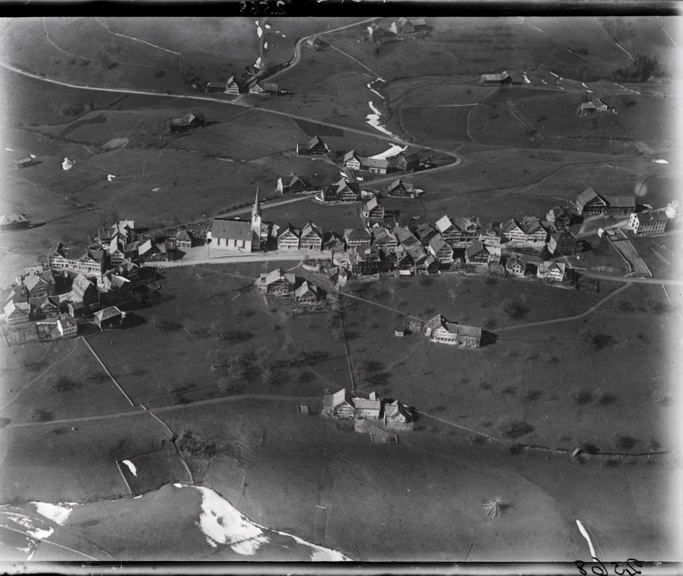 ETH-BIB-Schwellbrunn v. O. aus 500 m-Inlandflüge-LBS MH01-002568