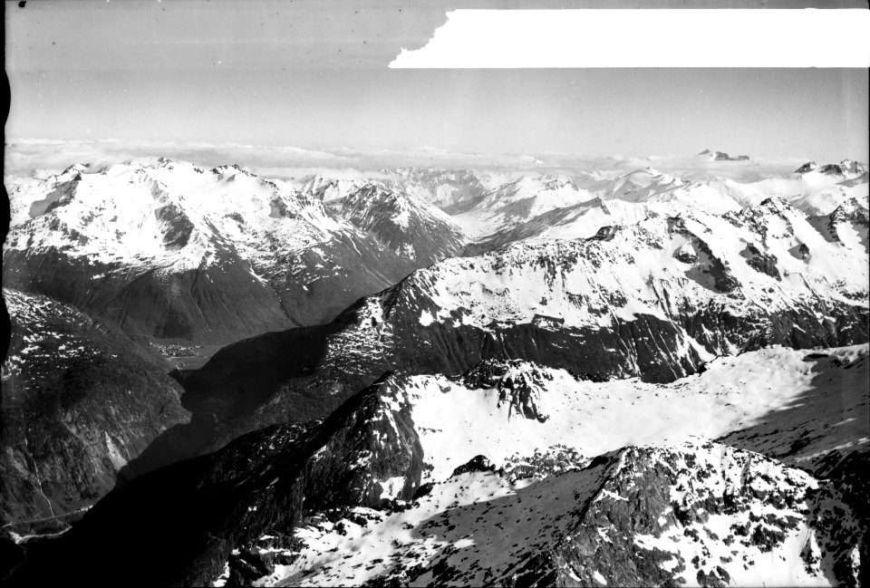 ETH-BIB-Schöllenen, Andermatt, Gotthard, Tessineralpen, Lochstock, Lucendro, Basodino, Pizzo Centrale v. N. aus 3400 m-Inlandflüge-LBS MH01-005631