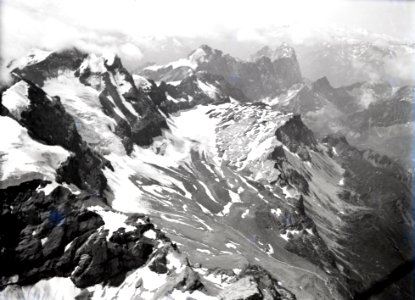 ETH-BIB-Schärhorn, Windgällen v. N. O. aus 4000 m-Inlandflüge-LBS MH01-006526