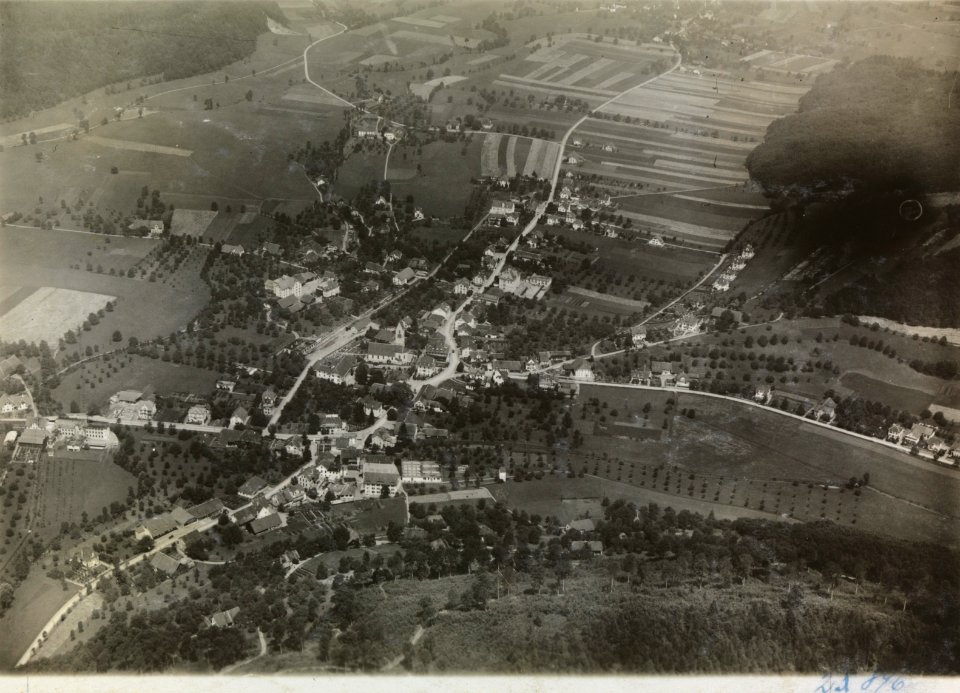 ETH-BIB-Schöftland aus 500 m-Inlandflüge-LBS MH01-002896-AL