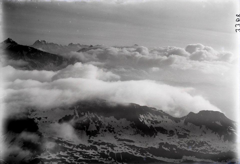 ETH-BIB-Scopi, Piz Medel, Tödi v. S. aus 3500 m-Inlandflüge-LBS MH01-003368