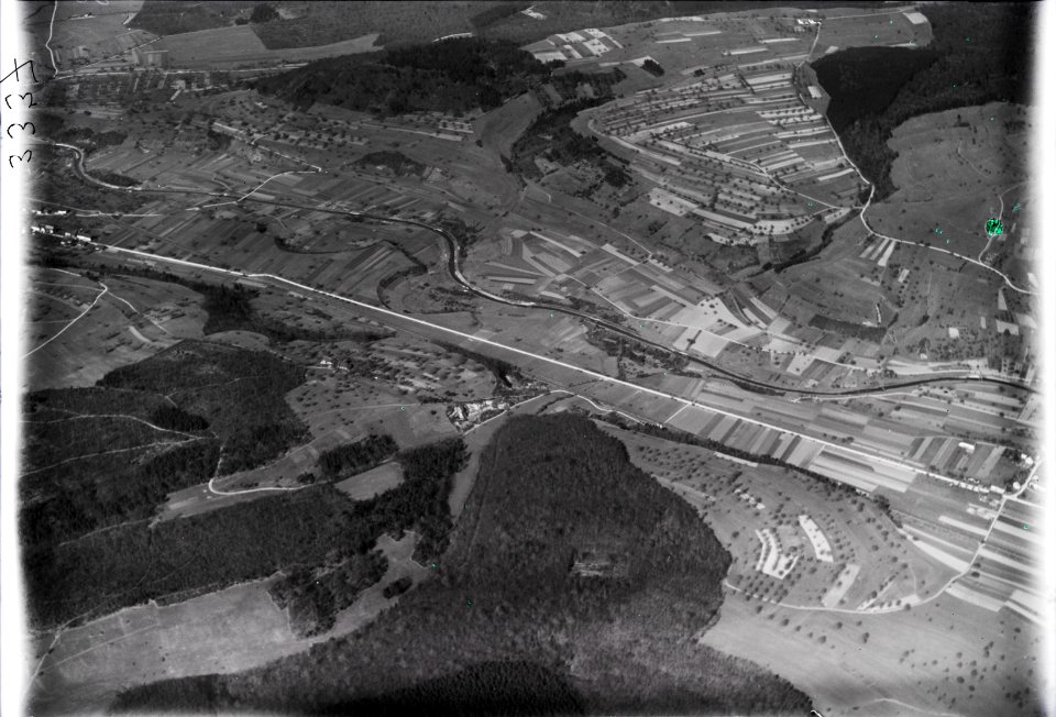 ETH-BIB-Seckeberg, Warthöf, Sisslenbach bei Eiken v. S. W. aus 3000 m-Inlandflüge-LBS MH01-003337