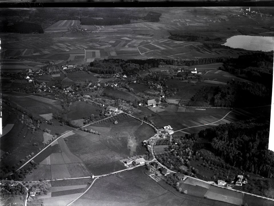 ETH-BIB-Seeberg, Burgäschisee aus 400 m-Inlandflüge-LBS MH01-004510
