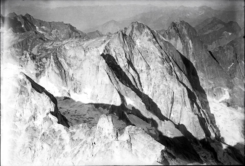 ETH-BIB-Sciora Dadent, Cima della Bondasca, Piz Cengalo-Inlandflüge-LBS MH01-003740