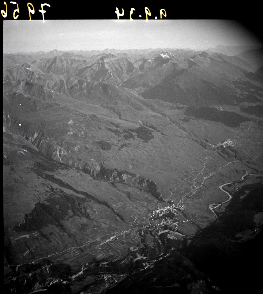 ETH-BIB-Scoul, Sent, Unterengadin v. S. W. aus 3300 m-Inlandflüge-LBS MH01-007956