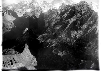 ETH-BIB-Seewligrat, Gross Windgällen, Schärhorn v. W. aus 3600 m-Inlandflüge-LBS MH01-002392
