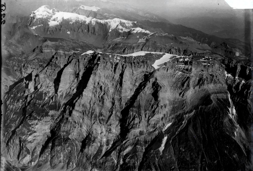ETH-BIB-Selbstsanft, Hausstock, Muttsee v. S. W. aus 4000 m-Inlandflüge-LBS MH01-002258