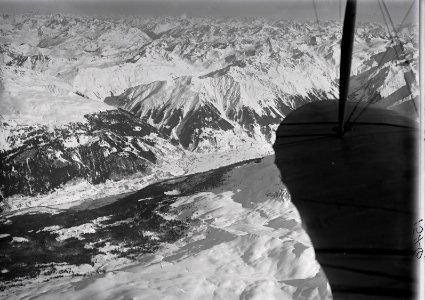 ETH-BIB-Serneuser, Schwendi, Klosters, Schlappintal, Silvrettagruppe v. S. aus 4000 m-Inlandflüge-LBS MH01-001546