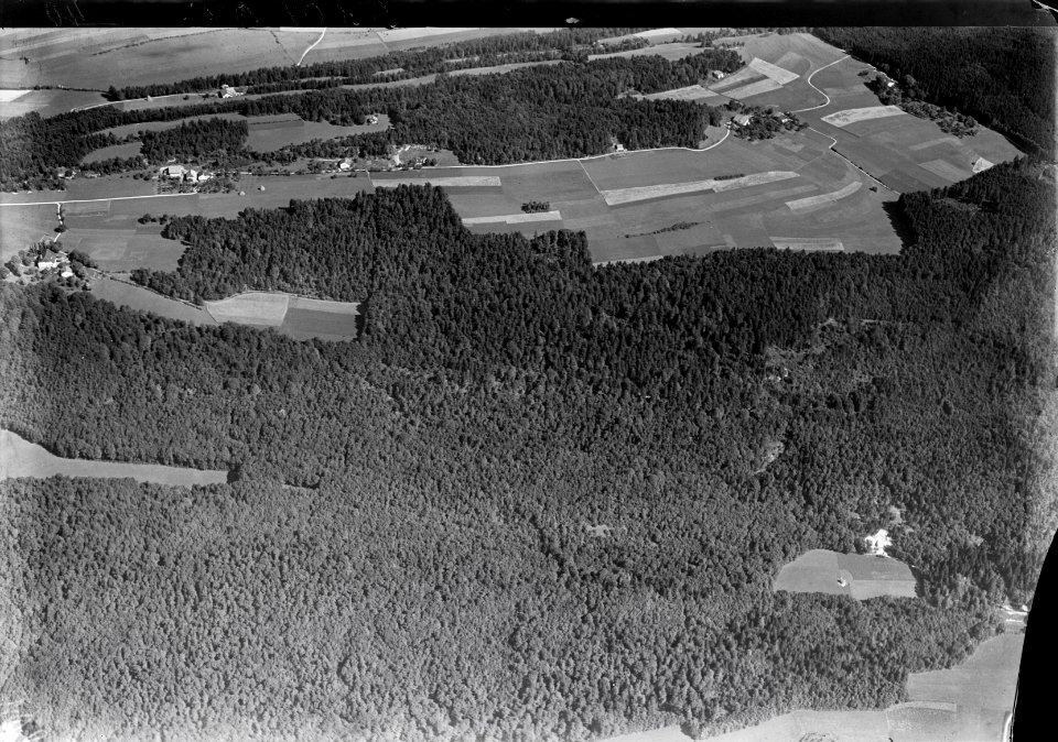 ETH-BIB-Serroue, Coffrane v. S. aus 1000 m-Inlandflüge-LBS MH01-005301