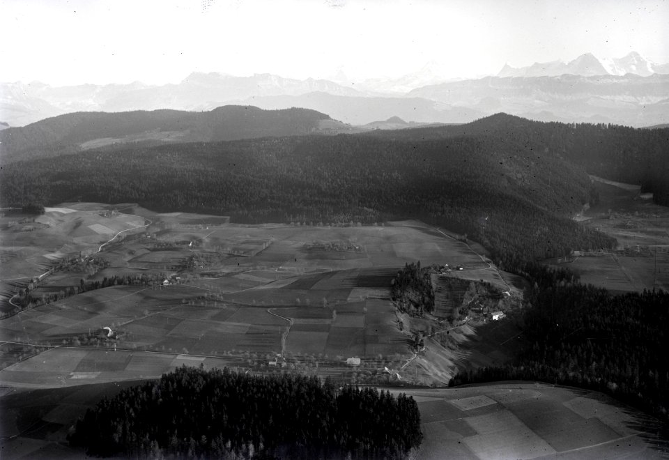 ETH-BIB-Sensegebiet in Richtung Berner Alpen-Inlandflüge-LBS MH03-1868