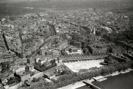 ETH-BIB-Sicht vom Eiffelturm auf Paris-Weitere-LBS MH02-49-0020