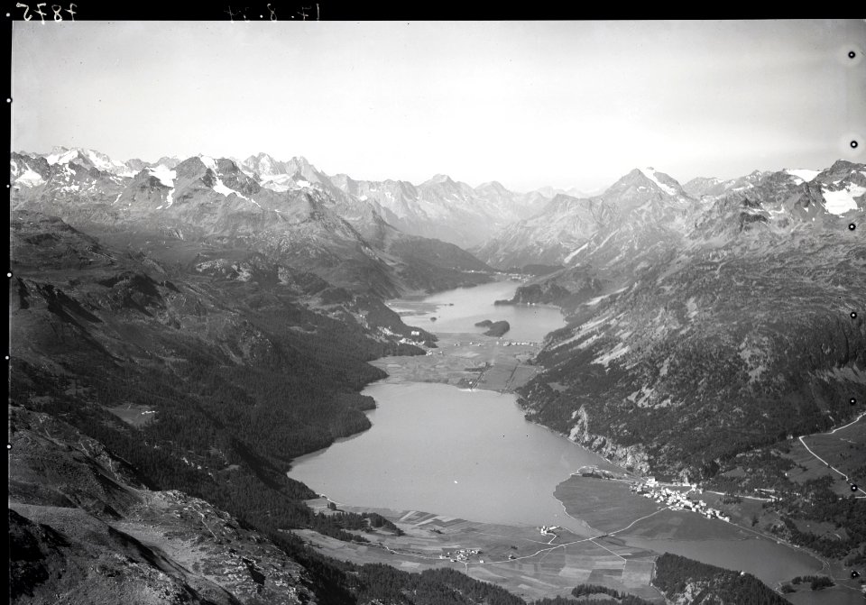 ETH-BIB-Silvaplana, Sils, Maloja, Silsersee, Bergelleralpen v. N. O. aus 4000 m-Inlandflüge-LBS MH01-007875
