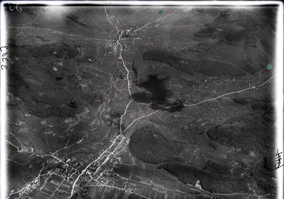 ETH-BIB-Sissach, Böckten, Thürnen, Diepflingen, Gelterkinden v. W. aus 3000 m-Inlandflüge-LBS MH01-003303