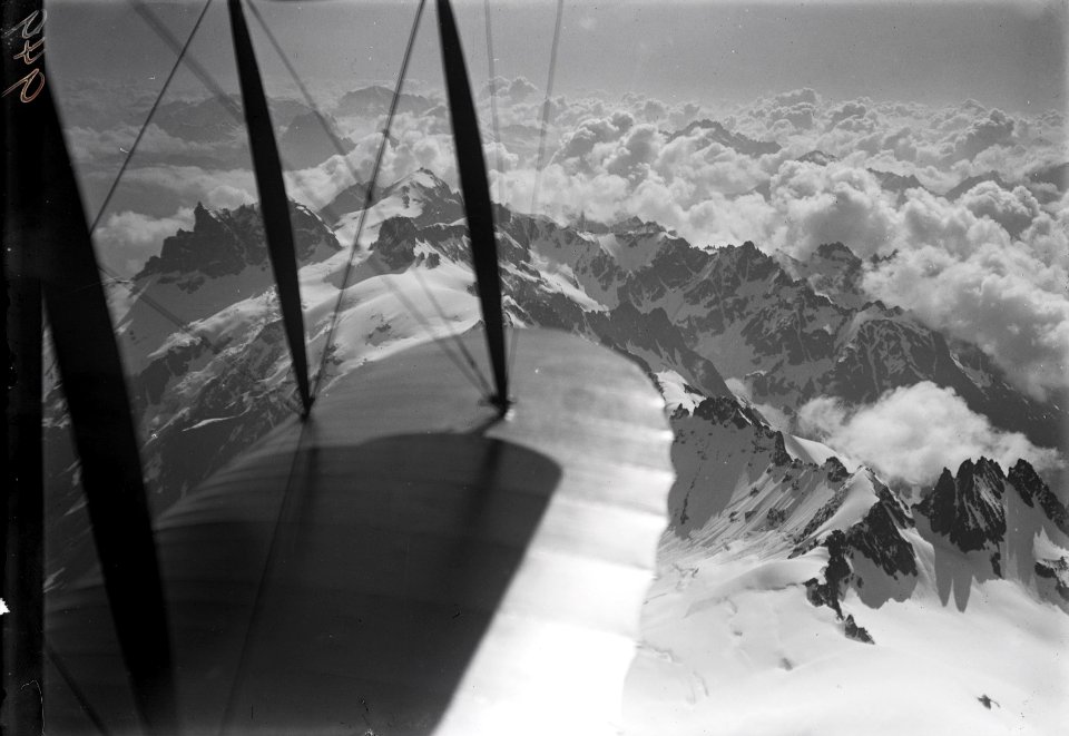 ETH-BIB-Spannort-Gruppe, Krönten, Tödi v. S. O. aus 2800 m-Inlandflüge-LBS MH01-000949