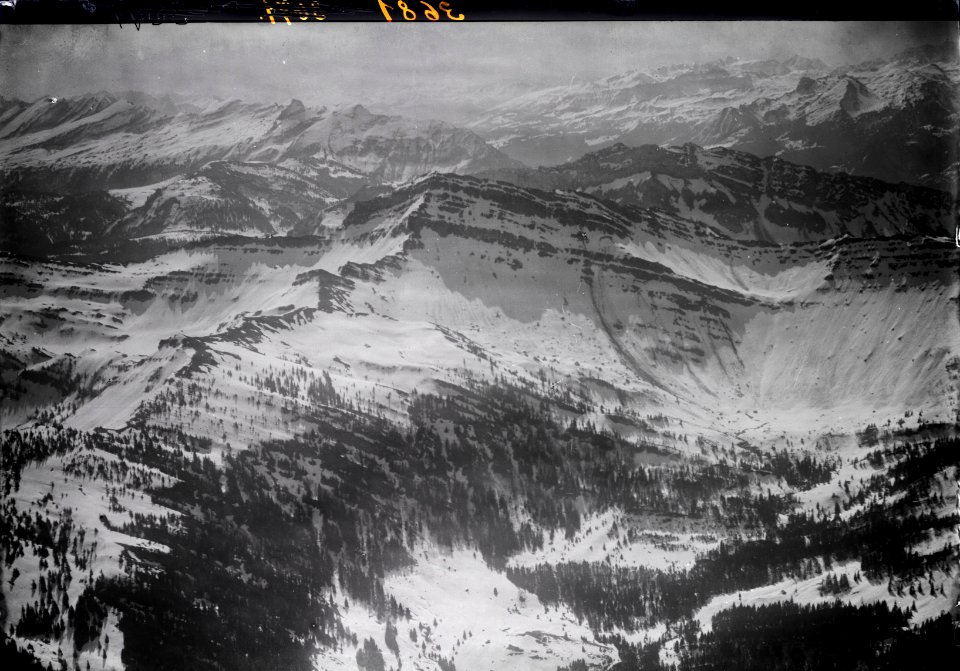 ETH-BIB-Speer, Mattstock, Churfirsten v. N. aus 1900 m-Inlandflüge-LBS MH01-003681
