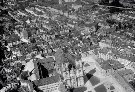 ETH-BIB-St. Gallen, Detail, Kloster, Bahnhof aus 200 m-Inlandflüge-LBS MH01-004143