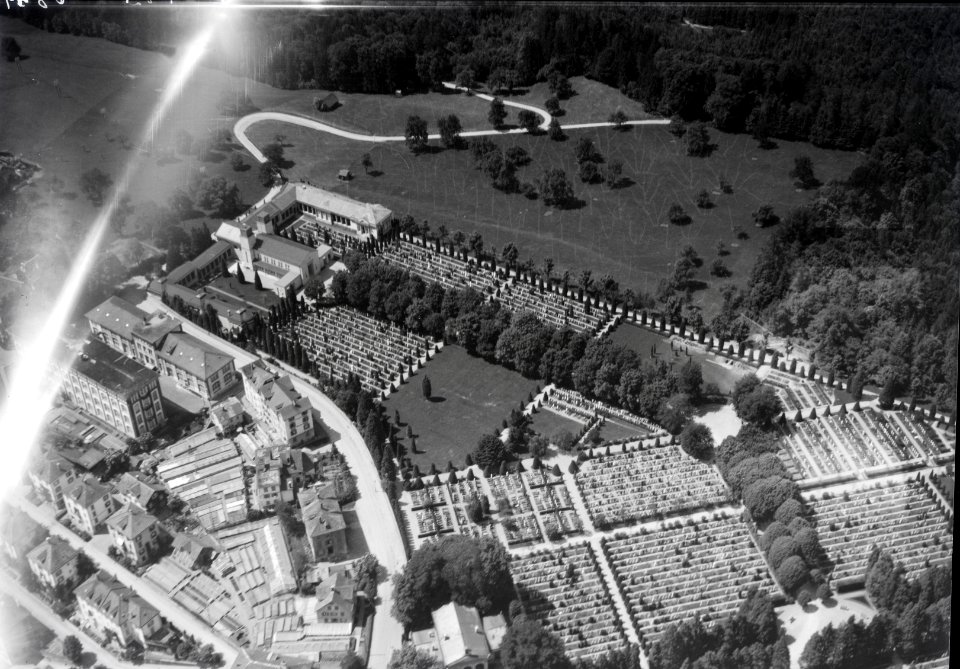 ETH-BIB-St. Gallen, Friedhof, Feldi, Krematorium-Inlandflüge-LBS MH01-006829