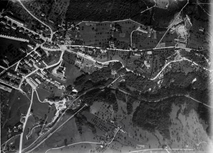 ETH-BIB-St. Gallen, Heiligenkeuz, Galgentobel aus 1000 m-Inlandflüge-LBS MH01-001142