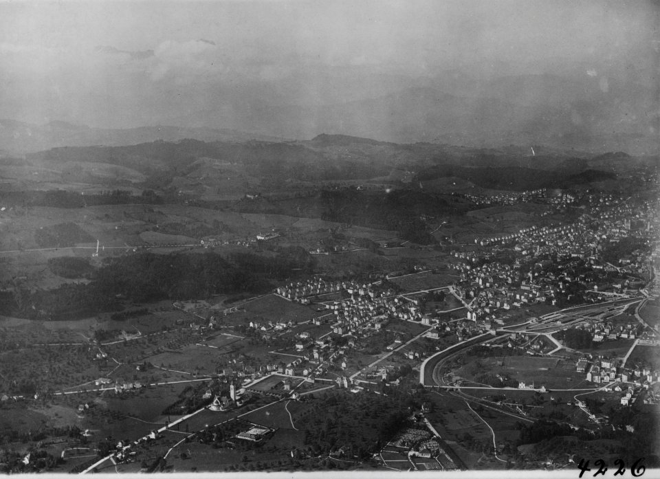 ETH-BIB-St. Gallen, Fröhlichegg, Hundwilerhöhi v. N. O. aus 1000 m-Inlandflüge-LBS MH01-004226