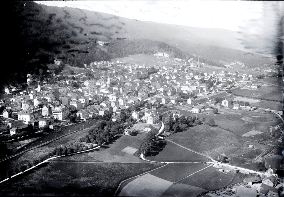 ETH-BIB-St. Imier aus 300 m-Inlandflüge-LBS MH01-004660