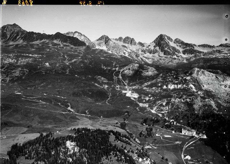 ETH-BIB-St. Moritz, Chantarella, Corviglia, Alp Giop-Inlandflüge-LBS MH01-008063