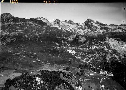 ETH-BIB-St. Moritz, Chantarella, Corviglia, Alp Giop-Inlandflüge-LBS MH01-008063