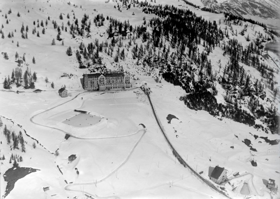 ETH-BIB-St. Moritz, Kurhaus-Chantarella aus 200 m-Inlandflüge-LBS MH01-001580