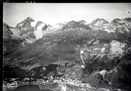 ETH-BIB-St. Moritz, Chantarella, Corviglia, Piz Julier v. S. aus 2600 m-Inlandflüge-LBS MH01-007861