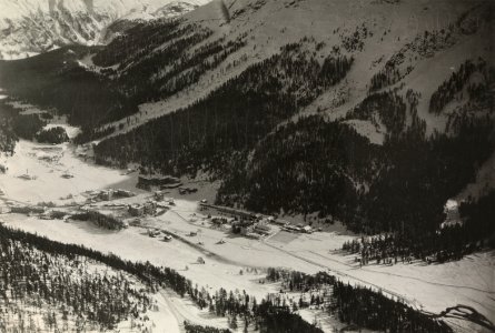 ETH-BIB-St. Moritz-Bad v. W. aus 2300 m-Inlandflüge-LBS MH01-005590