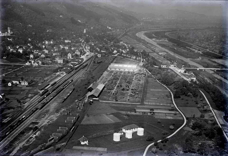 ETH-BIB-St. Margrethen, Holzlager v. O. aus 400 m-Inlandflüge-LBS MH01-004136