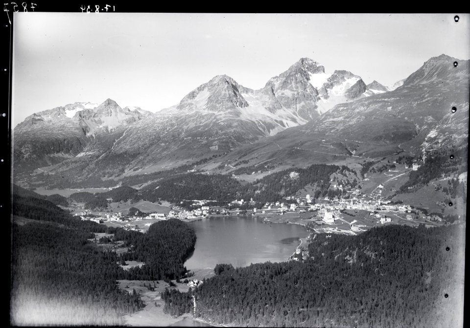 ETH-BIB-St. Moritz mit See, Piz Julier v. O. aus 2500 m-Inlandflüge-LBS MH01-007857