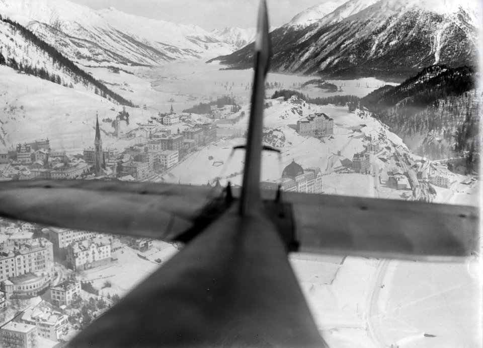 ETH-BIB-St. Moritz mit Unterengadin aus 200 m-Inlandflüge-LBS MH01-001509