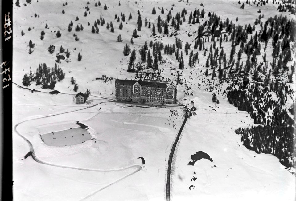ETH-BIB-St. Moritz, Kurhaus Chantarella aus 200 m-Inlandflüge-LBS MH01-001579