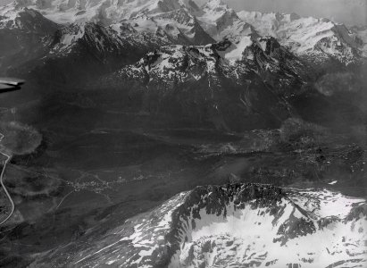 ETH-BIB-St. Moritz, Piz Rosatsch, Piz Corvatsch v. N. aus 3000 m-Inlandflüge-LBS MH01-000884