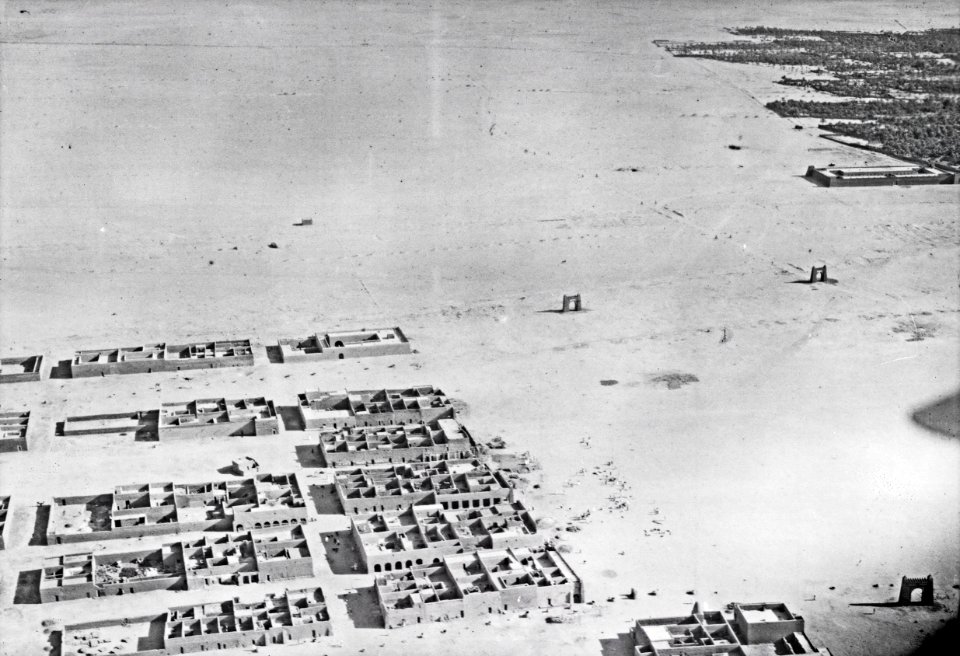 ETH-BIB-Stadt in der Sahara-Tschadseeflug 1930-31-LBS MH02-08-0051