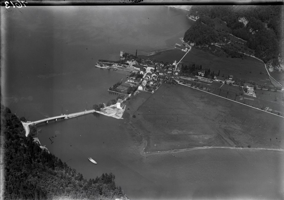 ETH-BIB-Stansstad mit Brücke gegen den Lopperberg-Inlandflüge-LBS MH01-001613