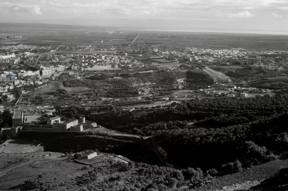 ETH-BIB-Stadtrand von Oran-Nordafrikaflug 1932-LBS MH02-13-0147