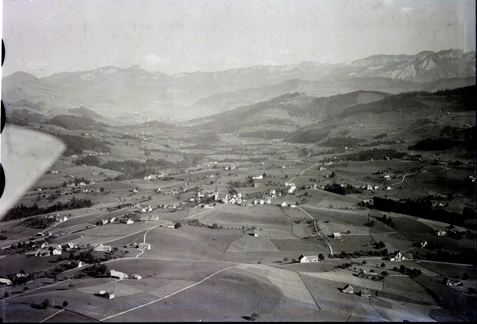 ETH-BIB-Stein, Appenzell, Hoher Kasten v. S. W. aus 900 m-Inlandflüge-LBS MH01-005871